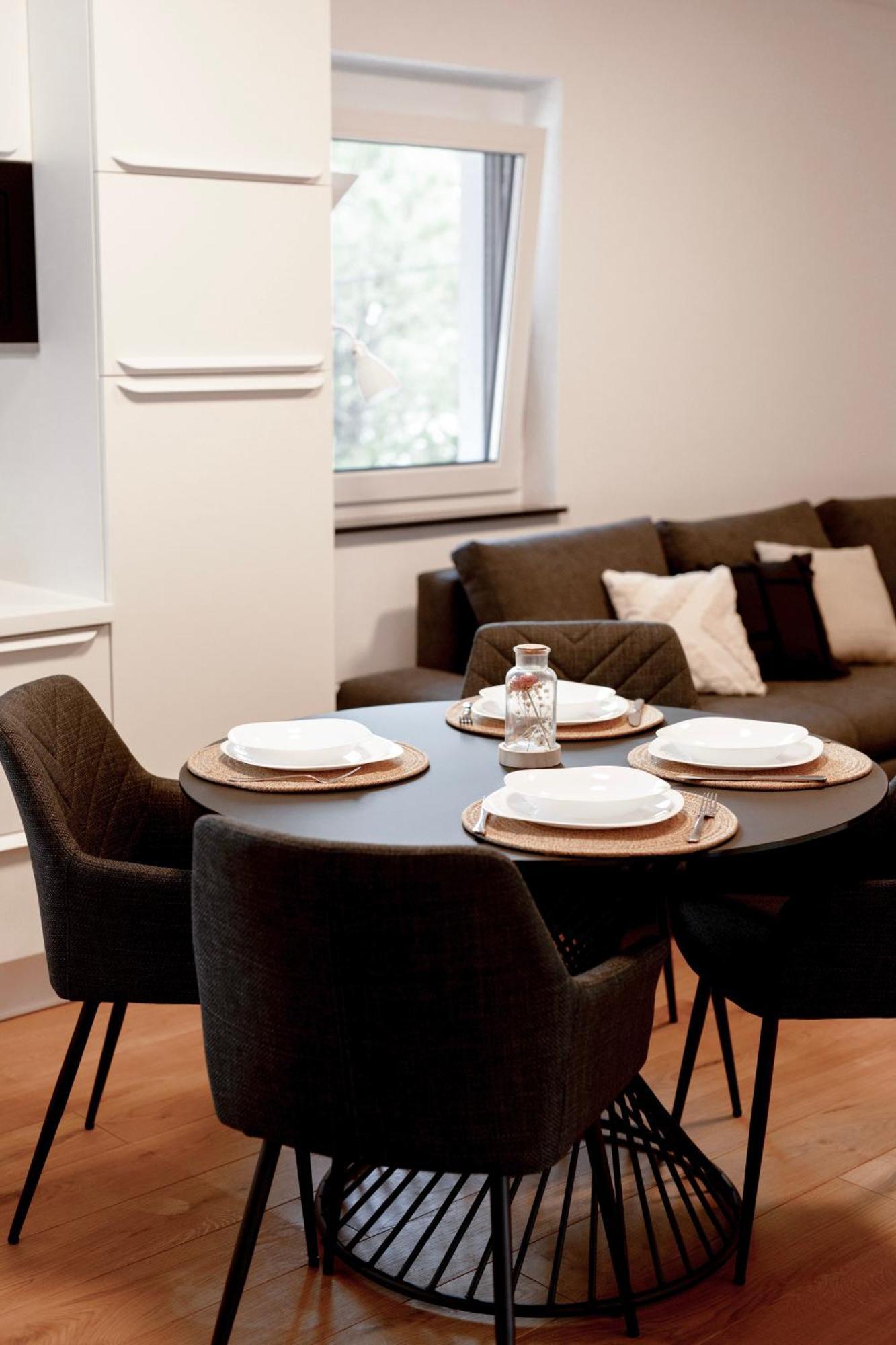 Aura Apartments Жировница Экстерьер фото