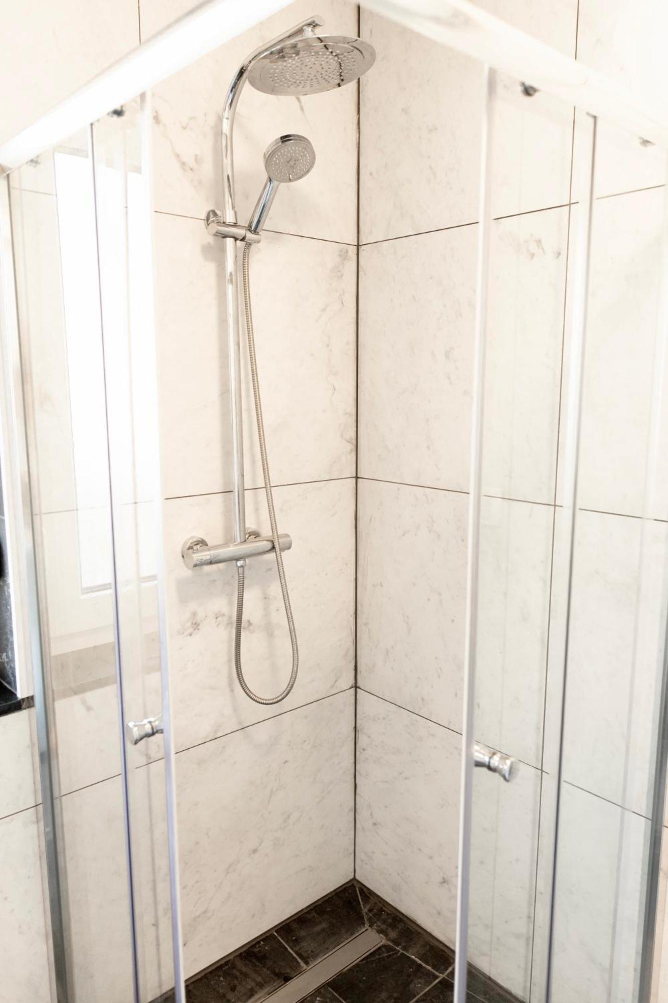 Aura Apartments Жировница Номер фото